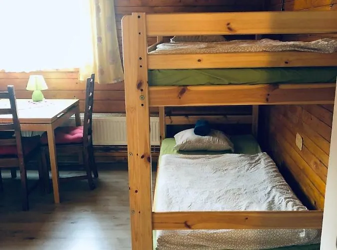 U Kostela بيت ضيافة Dolni Misecky